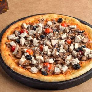 Smoked Chicken Pizza