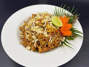 Veg Pad Thai Noodles (Serves 1-2)