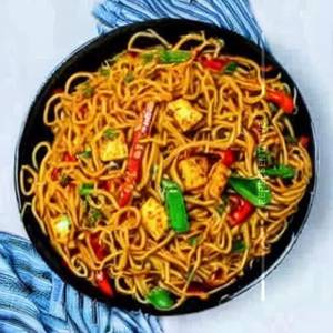 Schezwan paneer chilli garlic noodles