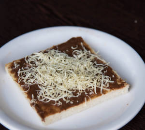 Cheese Chocolate Slice