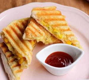 Corn Cheese Chilly Sandwhich