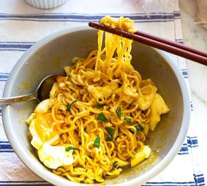 Chicken Egg Maggi