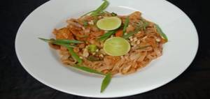 Chicken Pad Thai Noodles