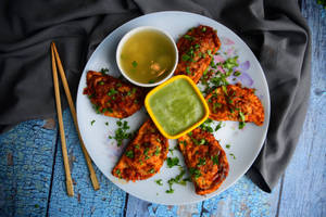 Chicken Pan Fry Momo (5Pcs)