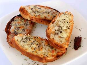 Chilli Cheese Garlic Bread