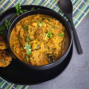 Vadai Curry