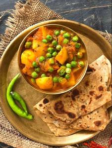 Aloo Matar Meal Box