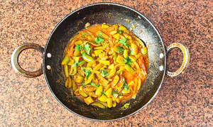 Aloo Parwal