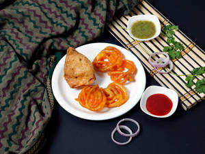 Samosa Jalebi