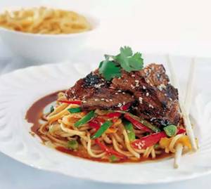 Wok Fried Noodle With Lamb Hot Garlic Sauce