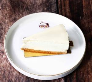 Vanilla Cheese Cake Slice