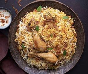Hyderabadi Chicken Biryani[bbak]+Raita+Chicken Gravy