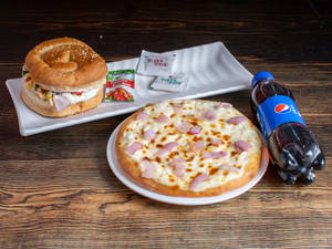 Burger +  7" Pizza + Coke