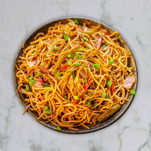 Veg Hakka Noodles     