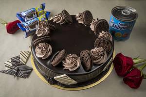 Eggless Oreo Chocolate  Cake