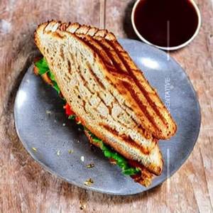 Diet Brown Bread  Chicken Sandwich