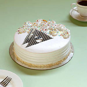 Classic Vanilla Celebrations Mini Cake