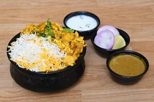 Mughlai Biryani (boneless)