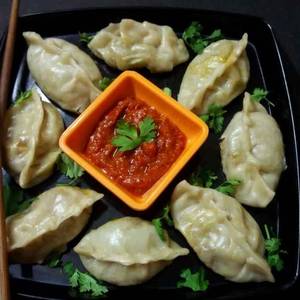 Paneer Thai Sweet and Spicy Momos
