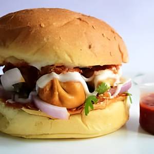 Chicken Peri Peri Momo Burger