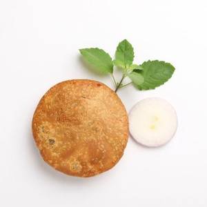 Onion Kachori (2 pcs)