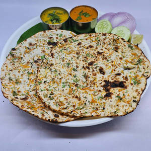 Kulcha Curry (1 Pc)