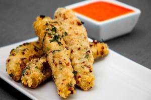 Curry Crumbed Chicken Strips [4 Pieces]
