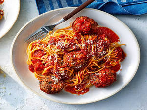 Spaghetti & Chicken Meatballs