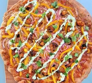 Chicken tandoori pizza