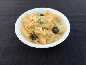 Veg white sauce alfredo pasta