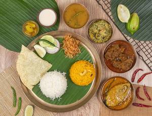 Hilsa Shorshe Maharaja Thali