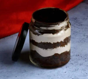 Large Creamy Chocolate Jar Cake