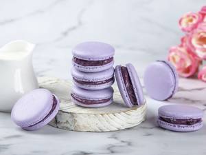 Blueberry Macaron