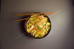 Chicken Schezwan Noodles