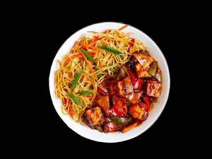 Paneer Manchurian Dry With Veg Noodles