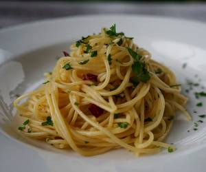 Veg Spaghetti Aglio-E-Olio