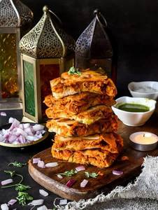 Chicken Special Baida Roti