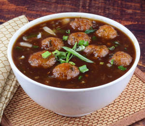 Vegetable Manchurian (gravy)