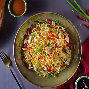 Egg Hakka Noodles