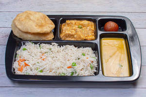 Luchi Veg Pulao Thali