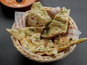 Butter Garlic Naan