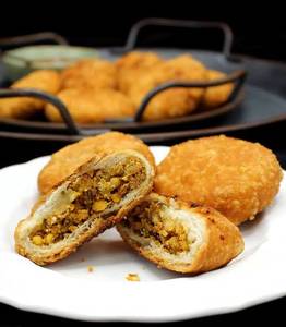 Mogar Kachori [1 Piece]