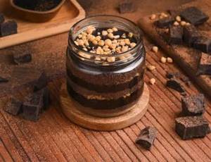 Choco Crunch Jar Cake
