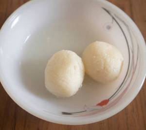 Rasgulla (2Pc)    