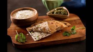 Paneer Paratha Desi Ghee With Achar