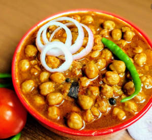 Alu Chole Half