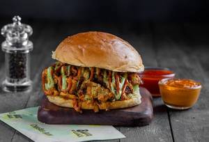 Chaska Bun Chicken Dhamaka Burger