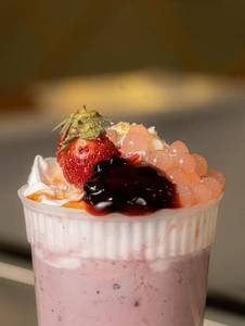 Very Berry Boba Shake
