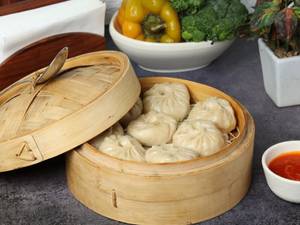 Paneer Momos [8 Pieces]