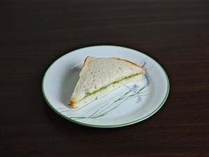 Sandwich Pudina [1 Piece]